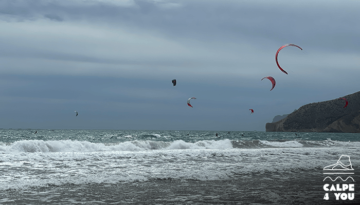 Kitesurfen in Calpe bij Playa Arenal-Bol